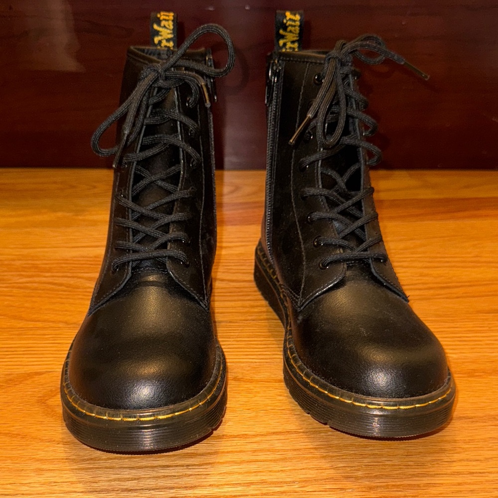 Dr. Martens Black Lace Up Boots ONLY worn twice check out the soles!
